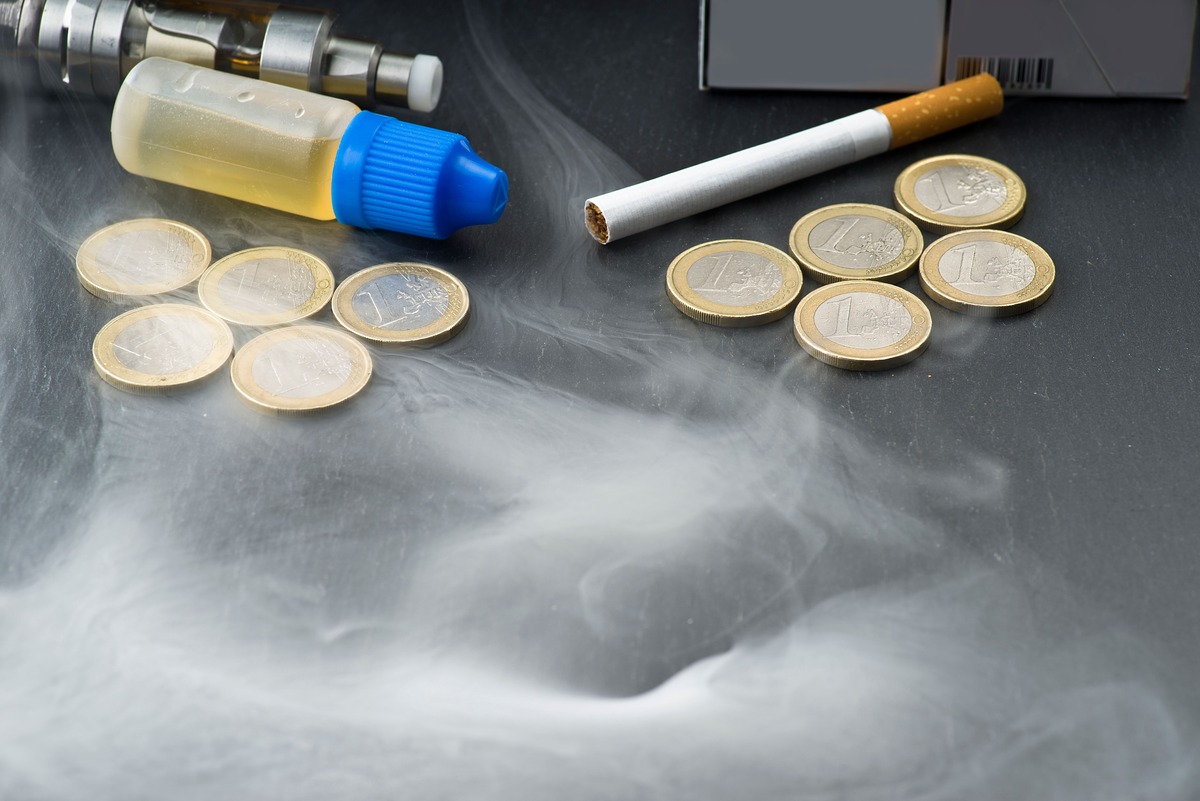 cost of vaping and smoking