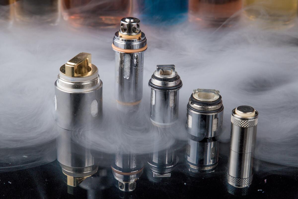 The Ultimate Guide to Atomizers vs. Cartomizers vs. Clearomizers