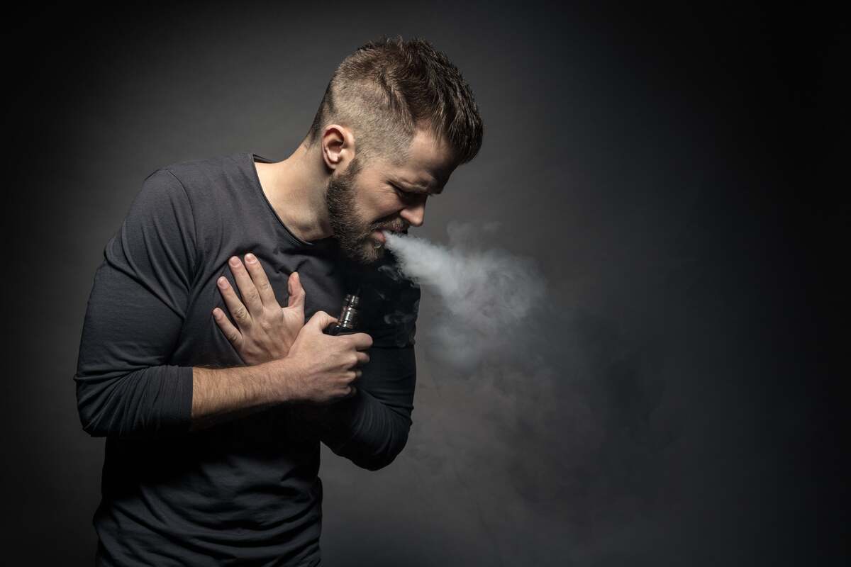 chest pain from vaping
